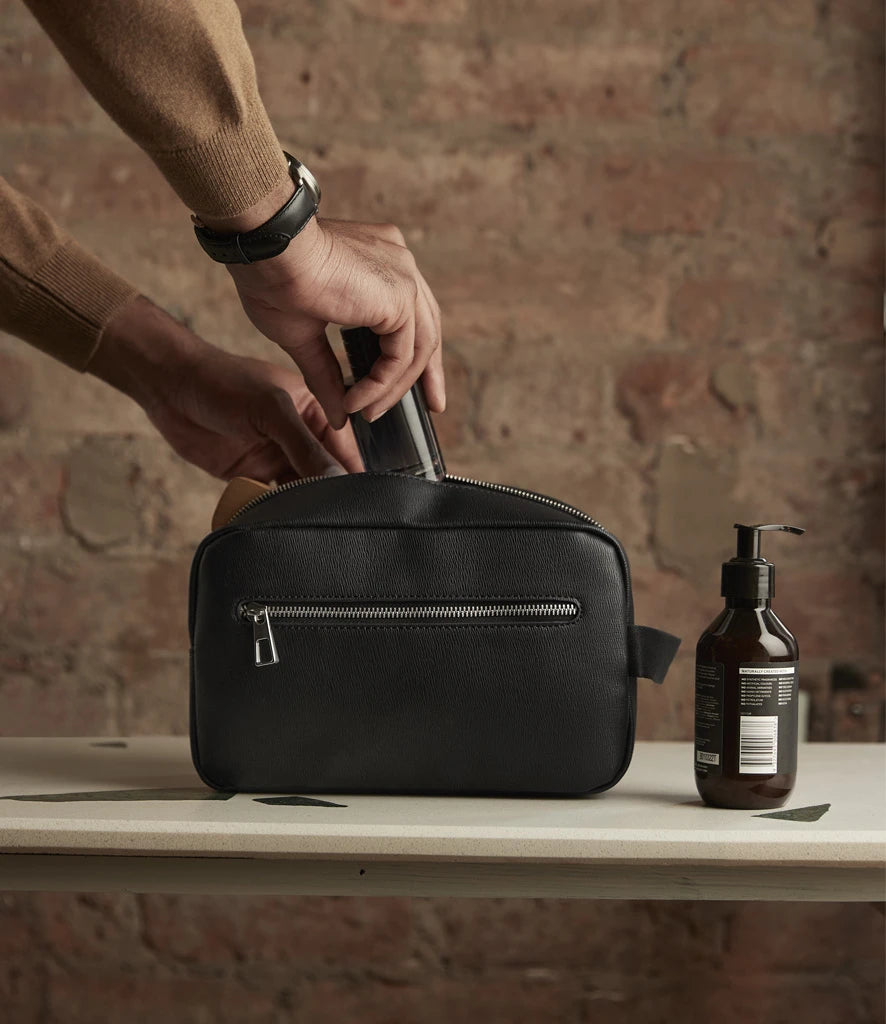 QD779 Tailored Luxe PU Wash Bag